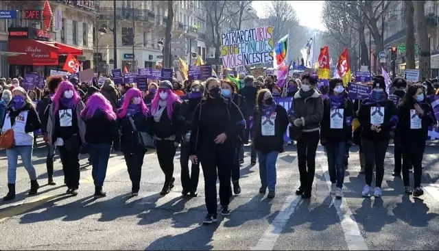 - Fransa'da 8 Mart'ta kadınlardan grev - Fransa'da 8 Mart'ta kadınlardan grev
