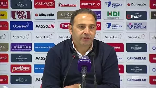 Fuat Çapa: 'Antalyaspor karşısında bu kadar pozisyon bulan tek takımız' Fuat Çapa: 'Antalyaspor karşısında bu kadar pozisyon bulan tek takımız'