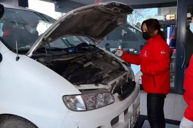 Kadın ekspertiz ustası, erkeklere taş çıkartıyor Kadın ekspertiz ustası, erkeklere taş çıkartıyor