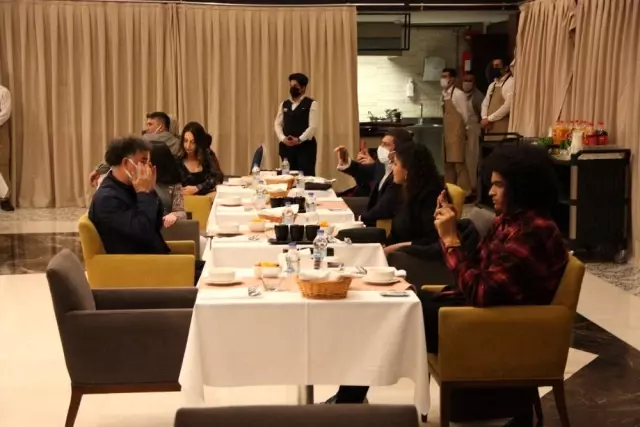 - Kadın sağlık çalışanlarını aileleriyle bir araya getirdiler - Kadın sağlık çalışanlarını aileleriyle bir araya getirdiler