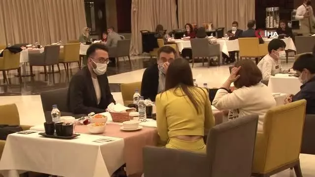 - Kadın sağlık çalışanlarını aileleriyle bir araya getirdiler - Kadın sağlık çalışanlarını aileleriyle bir araya getirdiler