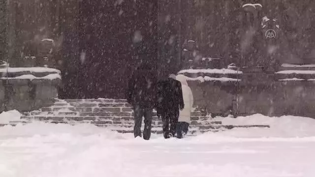 Kar yağışı etkili oldu Kar yağışı etkili oldu