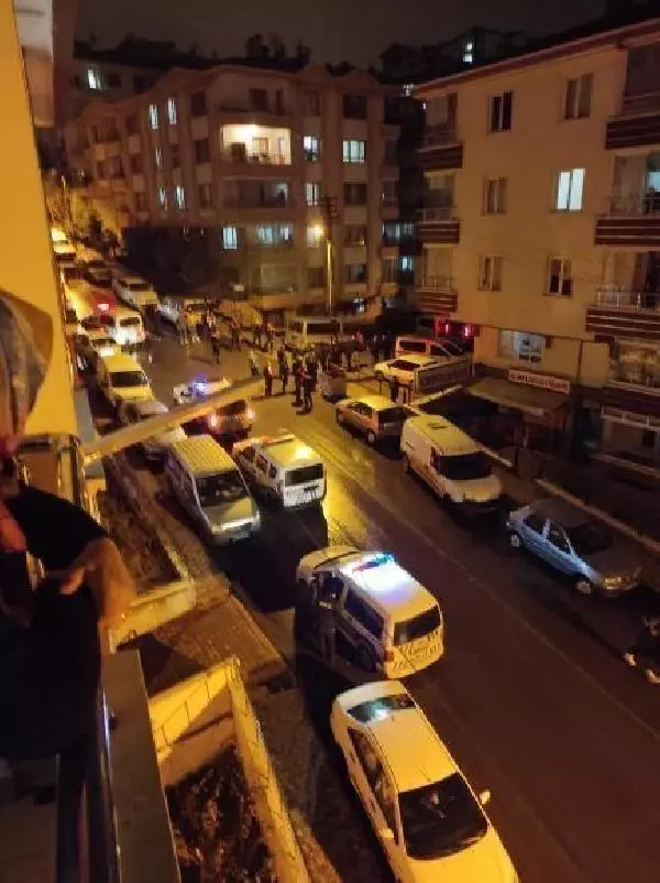 ANKARA-Kavga ettiği kardeşini sokak ortasında pompalı tüfekle vurdu ANKARA-Kavga ettiği kardeşini sokak ortasında pompalı tüfekle vurdu
