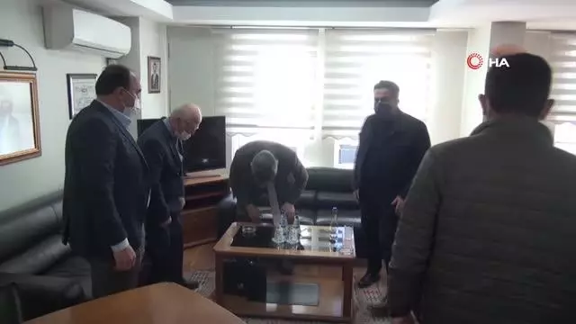 Kazak Büyükelçi: 'İki ülkenin ticaret hacmini 10 milyar dolara çıkarmak istiyoruz' Kazak Büyükelçi: 'İki ülkenin ticaret hacmini 10 milyar dolara çıkarmak istiyoruz'