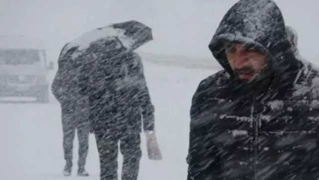 Meteoroloji perşembe gününü işaret etti: Kar ve yağmur geliyor Meteoroloji perşembe gününü işaret etti: Kar ve yağmur geliyor