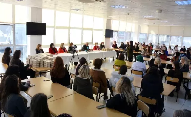 Posbıyık, 'Kadının dokunduğu yer güzelleşiyor' Posbıyık, 'Kadının dokunduğu yer güzelleşiyor'