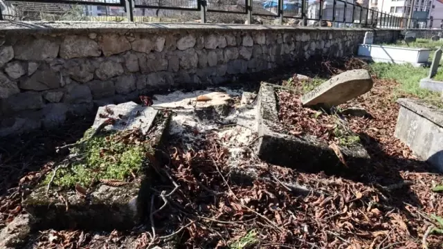Şehir mezarlığı yenileniyor Şehir mezarlığı yenileniyor
