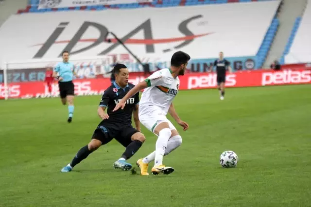Süper Lig: Trabzonspor: 1 - Aytemiz Alanyaspor: 3 (Maç sonucu) Süper Lig: Trabzonspor: 1 - Aytemiz Alanyaspor: 3 (Maç sonucu)