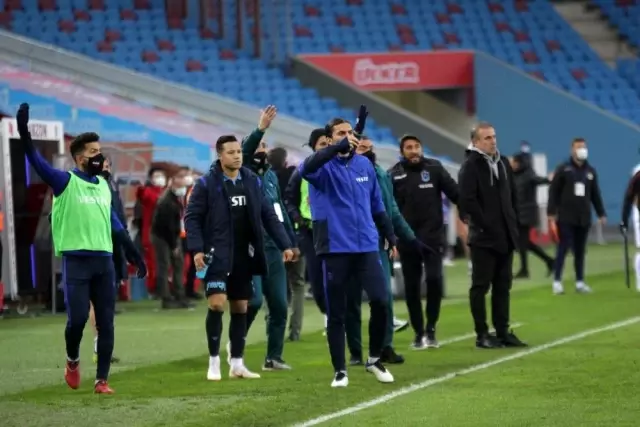 Süper Lig: Trabzonspor: 1 - Aytemiz Alanyaspor: 3 (Maç sonucu) Süper Lig: Trabzonspor: 1 - Aytemiz Alanyaspor: 3 (Maç sonucu)