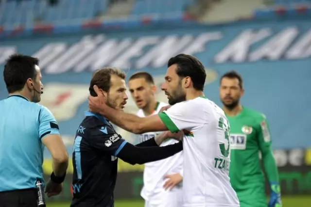 Süper Lig: Trabzonspor: 1 - Aytemiz Alanyaspor: 3 (Maç sonucu) Süper Lig: Trabzonspor: 1 - Aytemiz Alanyaspor: 3 (Maç sonucu)
