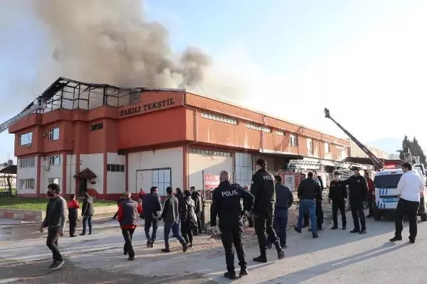 Son dakika haberleri: Tekstil fabrikasında korkutan yangın (2) -Yeniden Son dakika haberleri: Tekstil fabrikasında korkutan yangın (2) -Yeniden