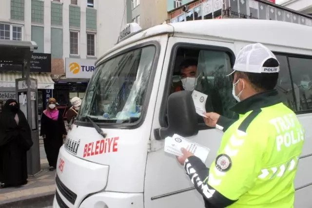 Son dakika gündem: Trafik polisleri halkın güvenliği için iş başında Son dakika gündem: Trafik polisleri halkın güvenliği için iş başında
