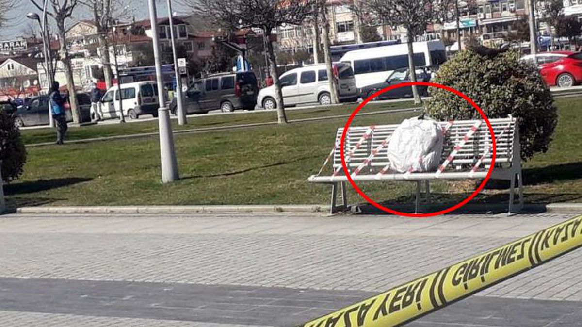 Üzerinde Arapça 'İhtiyacı olan alsın' yazılı poşeti görenler telefona sarıldı