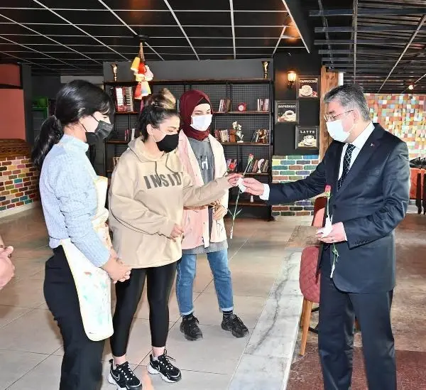 Vali Yılmaz: Koronavirüsü ilimizden söküp atmak istiyoruz Vali Yılmaz: Koronavirüsü ilimizden söküp atmak istiyoruz