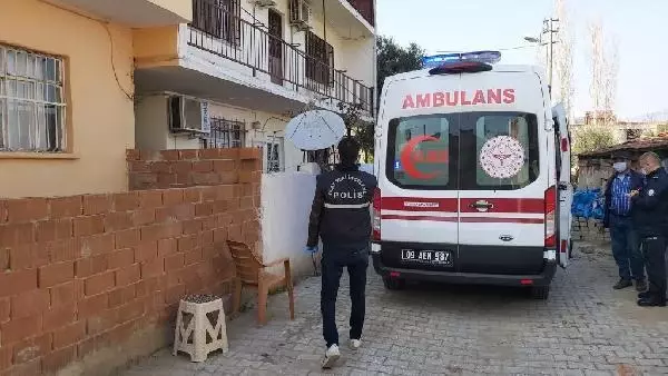 Yalnız yaşadığı evinde kendisini iple astı Yalnız yaşadığı evinde kendisini iple astı