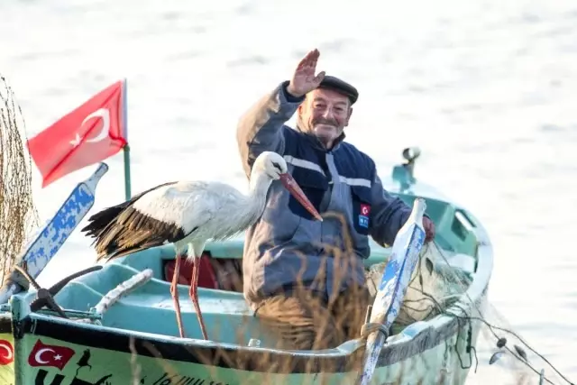 Yaren leylek ile Adem amca 10'uncu kez buluştu Yaren leylek ile Adem amca 10'uncu kez buluştu