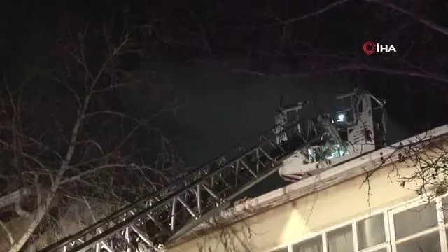 Ankara'da mobilya atölyesinde yangın çıktı Ankara'da mobilya atölyesinde yangın çıktı