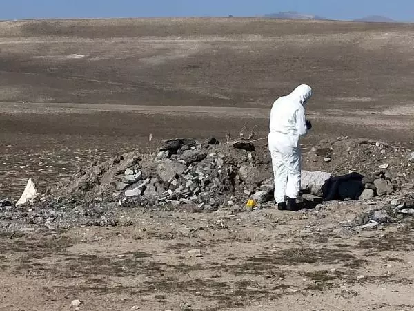 Eşiyle yasak aşk yaşadığı şahsı öldürüp gömen astsubayın ifadesi ortaya çıktı: Bu ilişki artık rüyalarıma giriyordu Eşiyle yasak aşk yaşadığı şahsı öldürüp gömen astsubayın ifadesi ortaya çıktı: Bu ilişki artık rüyalarıma giriyordu