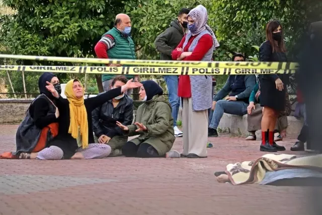 Bir annenin yürekleri yakan 'evlat' feryadı. Bir annenin yürekleri yakan 'evlat' feryadı.