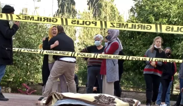 Bir annenin yürekleri yakan 'evlat' feryadı. Bir annenin yürekleri yakan 'evlat' feryadı.