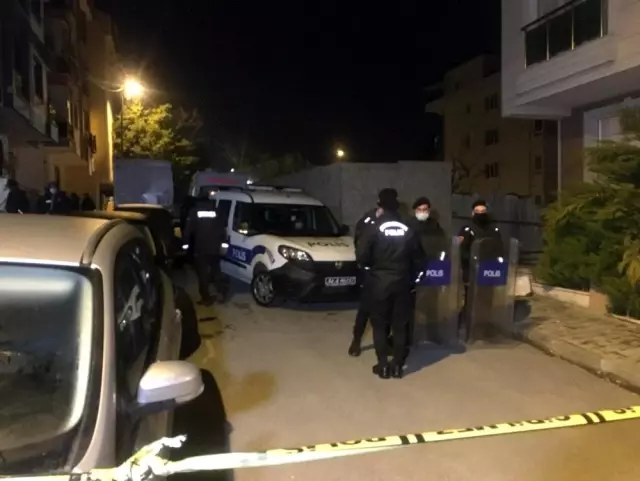 Son dakika haberleri: Çekmeköy'de kayıp 2 kardeş içi su dolu asansör boşluğunda ölü bulundu Son dakika haberleri: Çekmeköy'de kayıp 2 kardeş içi su dolu asansör boşluğunda ölü bulundu