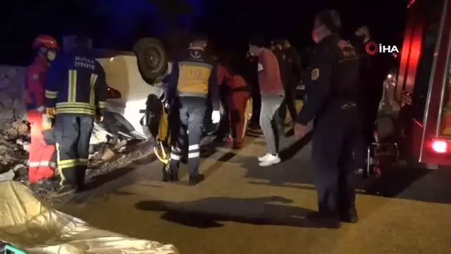 - Fethiye'de takla atan otomobilin sürücüsü yaralandı - Fethiye'de takla atan otomobilin sürücüsü yaralandı