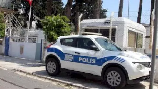 Son dakika haberi | Hükümlünün parasını zimmetine geçiren infaz koruma memuru gözaltına alındı Son dakika haberi | Hükümlünün parasını zimmetine geçiren infaz koruma memuru gözaltına alındı