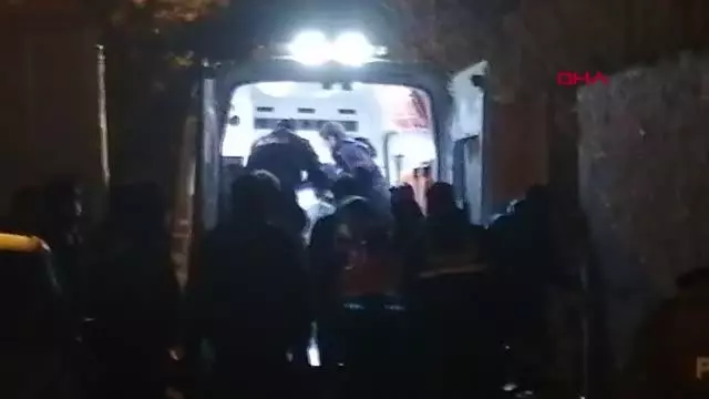 Son dakika haber! Çekmeköy'de kaybolan iki kardeş suyla dolan asansör boşluğunda ölü bulundu(1) Son dakika haber! Çekmeköy'de kaybolan iki kardeş suyla dolan asansör boşluğunda ölü bulundu(1)