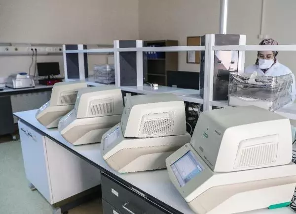 İSTANBUL'UN EN BÜYÜK KORONAVİRÜS TEST LABORATUVARI- 1