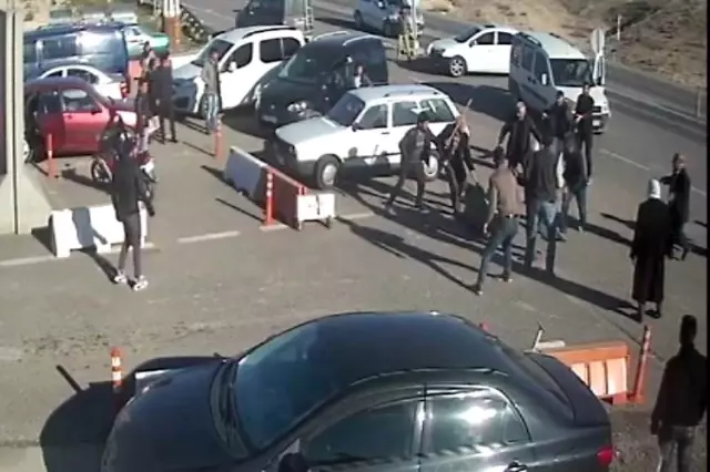 Kardeşinin gerçek katilinin tutuklanmadığı iddiasıyla Ankara'ya yürüyüş başlattı