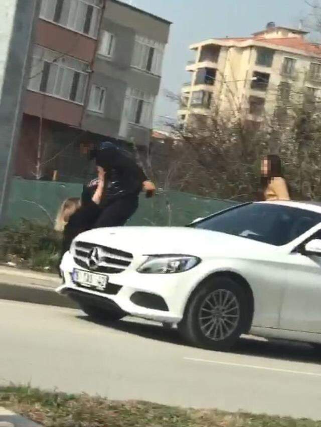 Kız arkadaşını saçından tutup yerde sürükleyen sevgili serbest bırakıldı