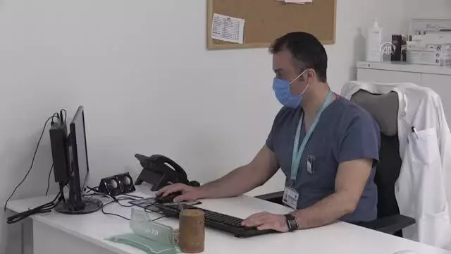 KOVİD-19 HASTALARI YAŞADIKLARINI ANLATIYOR - 'Hayatımı kaybetme korkusu yaşadım' KOVİD-19 HASTALARI YAŞADIKLARINI ANLATIYOR - 'Hayatımı kaybetme korkusu yaşadım'