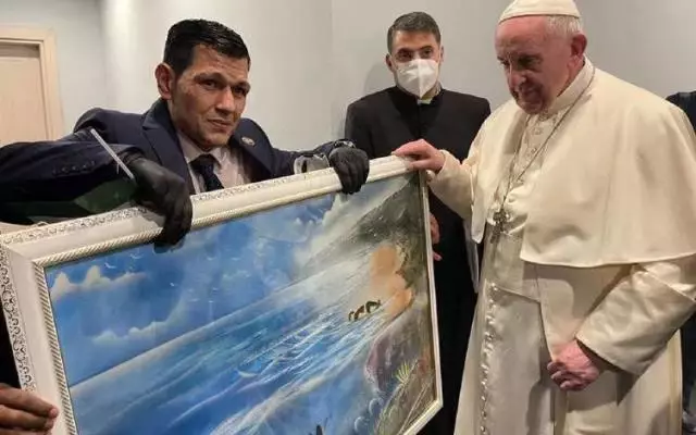 Papa ile görüşen Aylan bebeğin babası: Tabloyu insanların o olayı hatırlaması için verdim Papa ile görüşen Aylan bebeğin babası: Tabloyu insanların o olayı hatırlaması için verdim