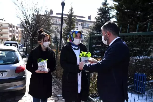 Pursaklar Belediye Başkanından, Kadınlar Gününe özel jesti