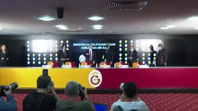 Türk Telekom Stadı'nın çatısına 'Güneş Enerjisi Santrali' kurulacak Türk Telekom Stadı'nın çatısına 'Güneş Enerjisi Santrali' kurulacak