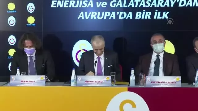 Türk Telekom Stadı'nın çatısına 'Güneş Enerjisi Santrali' kurulacak Türk Telekom Stadı'nın çatısına 'Güneş Enerjisi Santrali' kurulacak