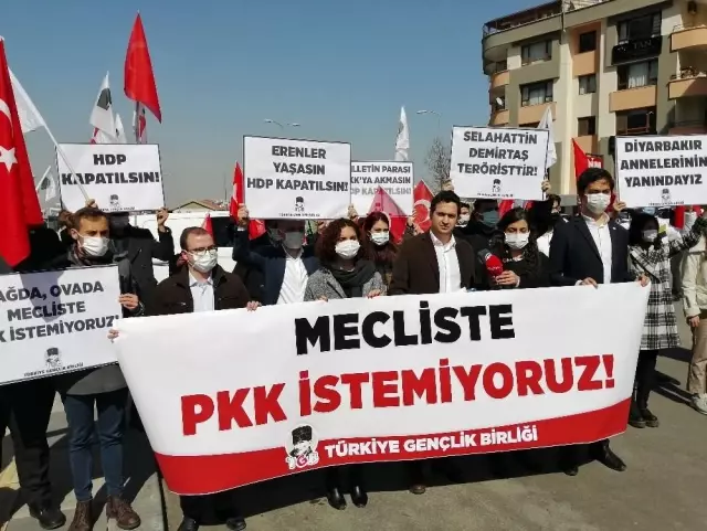 Türkiye Gençlik Birliği'nden 'HDP kapatılsın' talebi Türkiye Gençlik Birliği'nden 'HDP kapatılsın' talebi