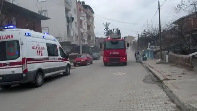 Son dakika haber | AFYONKARAHİSAR - Sandıklı'da ahşap evde çıkan yangın söndürüldü Son dakika haber | AFYONKARAHİSAR - Sandıklı'da ahşap evde çıkan yangın söndürüldü