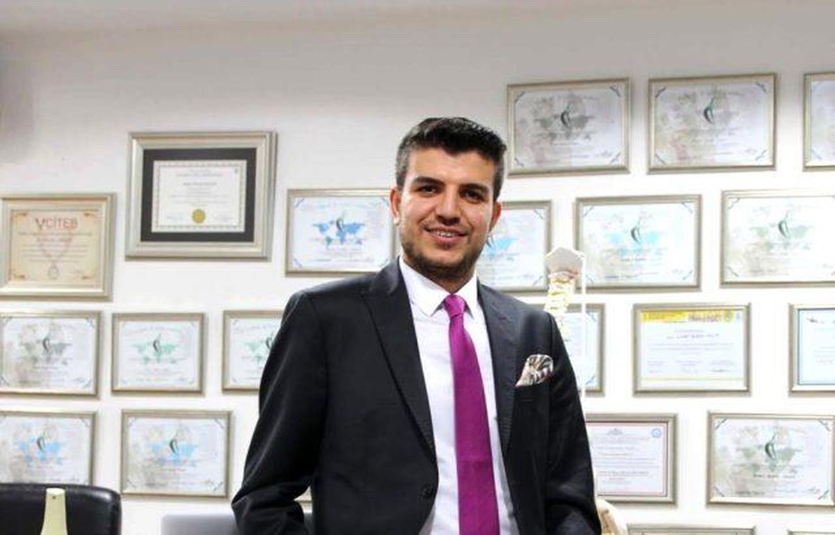 Ahmet Burak Sezgin kimdir, kaç yaşında? Sunucu fizyoterapist Ahmet Burak Sezgin hayatı ve biyografisi!