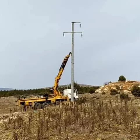 Altıntaş'ta mesire alanı enerji nakil çalışmaları Altıntaş'ta mesire alanı enerji nakil çalışmaları