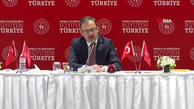 Bakan Kasapoğlu: 'Kulüplerin finansal durumundan yöneticiler sorumlu olacak' -3- Bakan Kasapoğlu: 'Kulüplerin finansal durumundan yöneticiler sorumlu olacak' -3-
