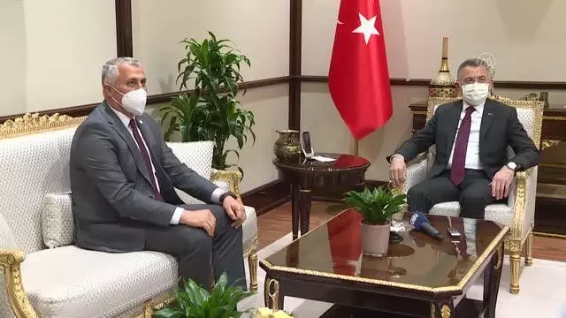 Son dakika haber! Cumhurbaşkanı Yardımcısı Oktay, KKTC Milli Eğitim ve Kültür Bakanı Amcaoğlu'nu kabul etti Son dakika haber! Cumhurbaşkanı Yardımcısı Oktay, KKTC Milli Eğitim ve Kültür Bakanı Amcaoğlu'nu kabul etti