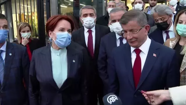 Davutoğlu'ndan Akşener'e nezaket ziyareti Davutoğlu'ndan Akşener'e nezaket ziyareti