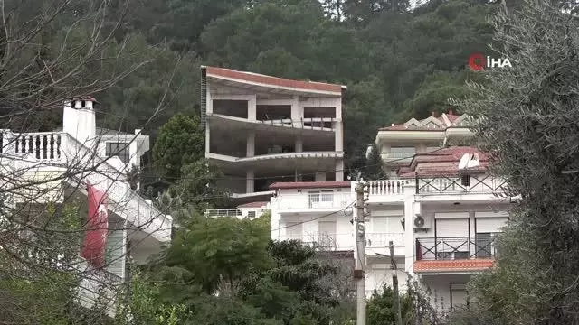 Kenan Evren'in metrekaresine 35 lira ödeyerek aldığı arsayı ve inşaatı kimse satın almıyor Kenan Evren'in metrekaresine 35 lira ödeyerek aldığı arsayı ve inşaatı kimse satın almıyor