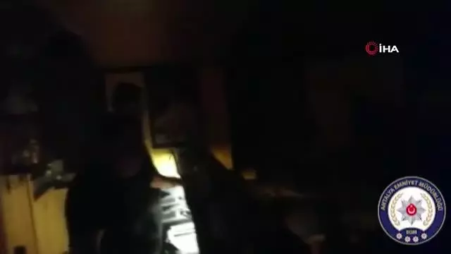 Son dakika haberi... Kısıtlamada eğlenceye polisten ağır fatura Son dakika haberi... Kısıtlamada eğlenceye polisten ağır fatura