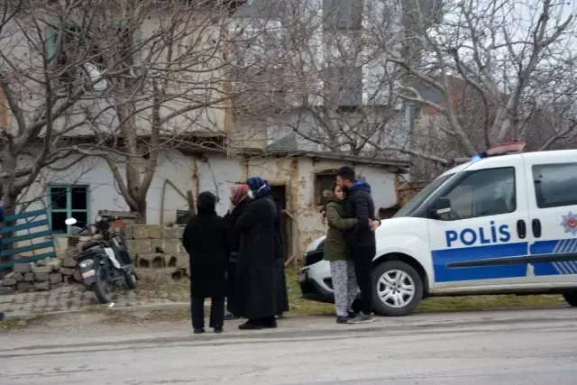 Son dakika haber | AFYONKARAHİSAR - Sandıklı'da ahşap evde çıkan yangın söndürüldü Son dakika haber | AFYONKARAHİSAR - Sandıklı'da ahşap evde çıkan yangın söndürüldü