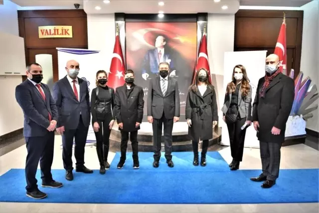 Şanlı Türk Bayrağı Çanakkale'ye uğurlandı