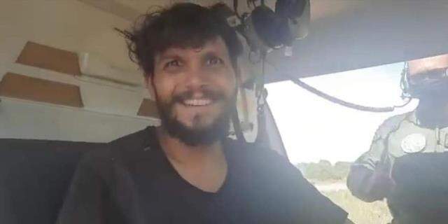 Uçak kazasından kurtulan pilot 36 gün sonra bulundu! Kuş yumurtaları ve bitkileri yiyerek hayatta kalmış