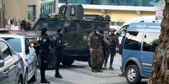 Son dakika haberleri | Üsküdar'da rehine krizi, özel harekattan operasyon Son dakika haberleri | Üsküdar'da rehine krizi, özel harekattan operasyon