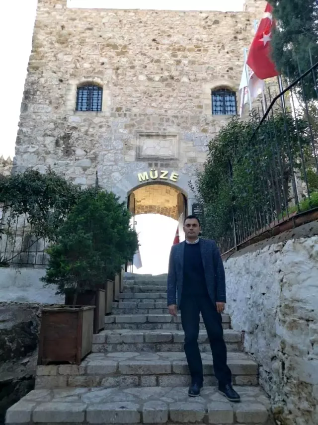 AK Parti Marmaris İlçe Başkanlığı'ndan tarihi Kervansaray için çalışmalar başladı